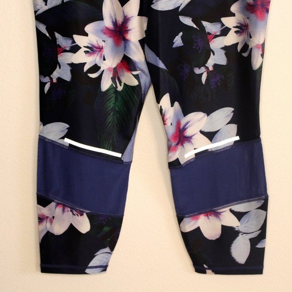 Nine West Active Blue Floral Leggings Size 1X - Picture 8 of 11